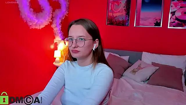 Maryyy_May from StripChat is Freechat