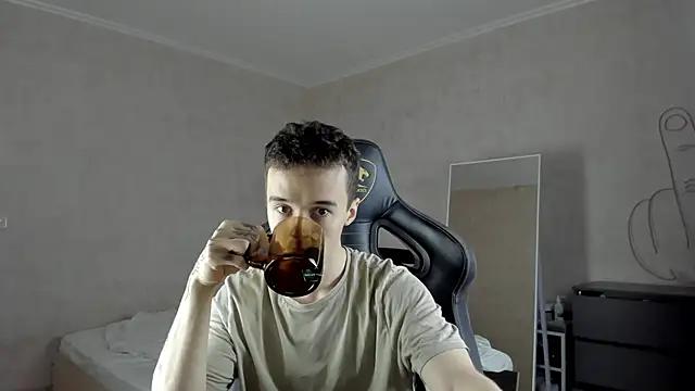MasonWarholl from StripChat is Freechat