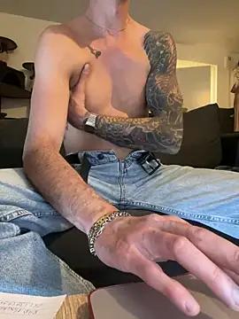 Matteo387 from StripChat