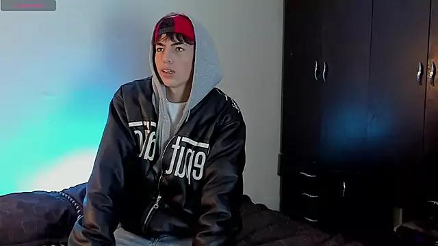 MattiDeLuca from StripChat is Freechat