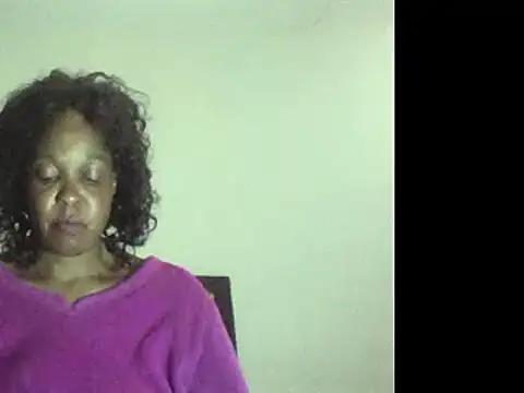 MatureSashaxx from StripChat is Freechat