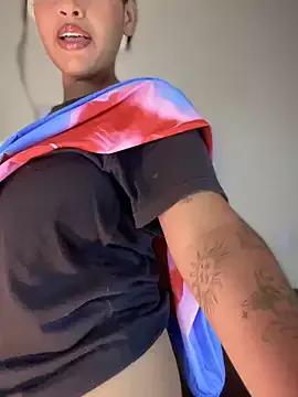 MaverickGray from StripChat is Freechat