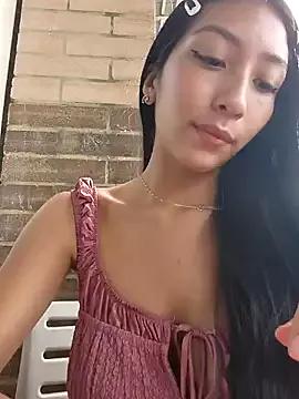 Photos of Mavi_roouse_ from StripChat is Freechat