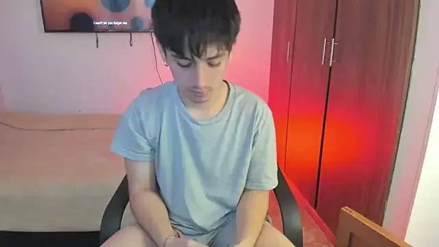 Maximo_Miller from StripChat is Freechat