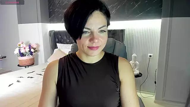 Maya_Levin from StripChat is Freechat