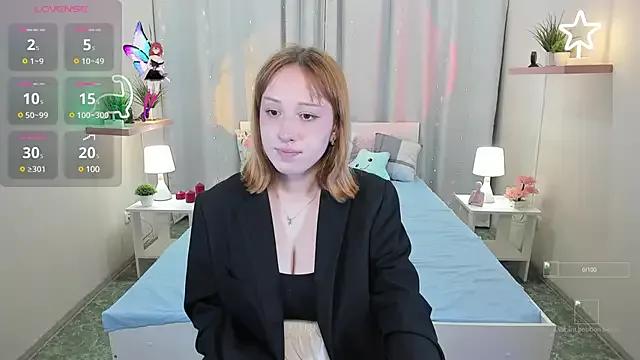 MayaRhodess from StripChat is Freechat