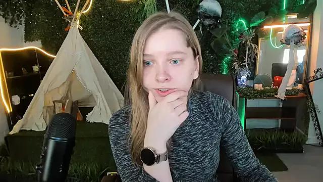 Check-out your craziest wishes with our pick of gaming cams models, featuring big knockers, round tails and tight twats.