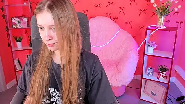 Check-out your craziest wishes with our pick of gaming cams models, featuring big knockers, round tails and tight twats.