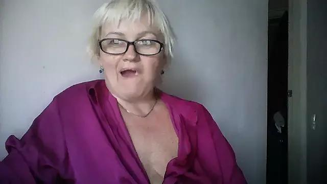 Mayya4321 from StripChat
