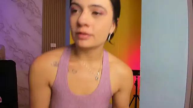 Check-out your craziest wishes with our pick of gaming cams models, featuring big knockers, round tails and tight twats.