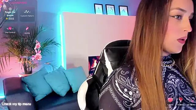 Check-out your craziest wishes with our pick of gaming cams models, featuring big knockers, round tails and tight twats.