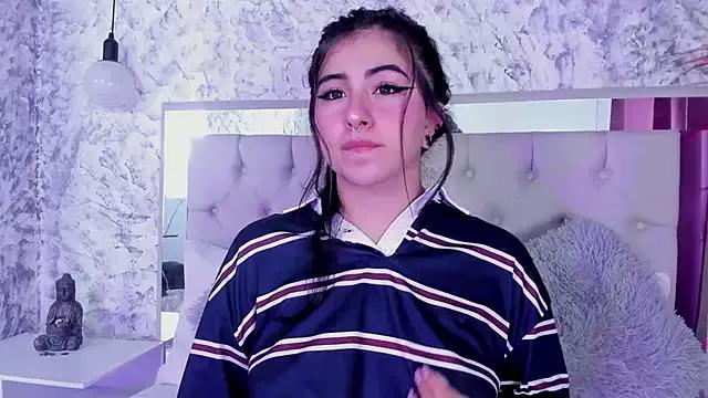 Check-out your craziest wishes with our pick of gaming cams models, featuring big knockers, round tails and tight twats.