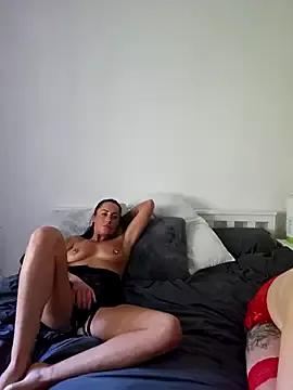 Megancullenofficial from StripChat is Freechat