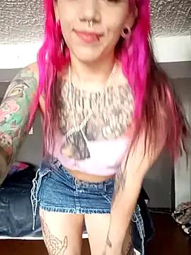 Check-out your craziest wishes with our pick of gaming cams models, featuring big knockers, round tails and tight twats.