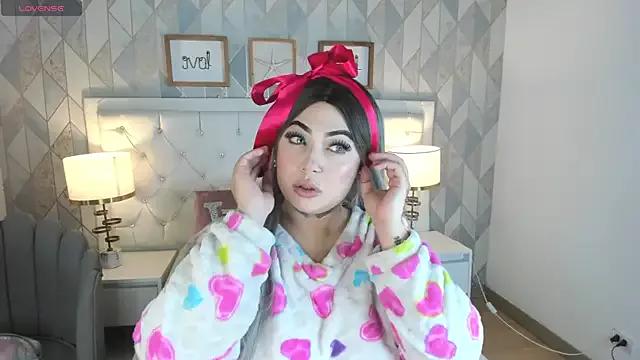 MeganStar__ from StripChat is Freechat