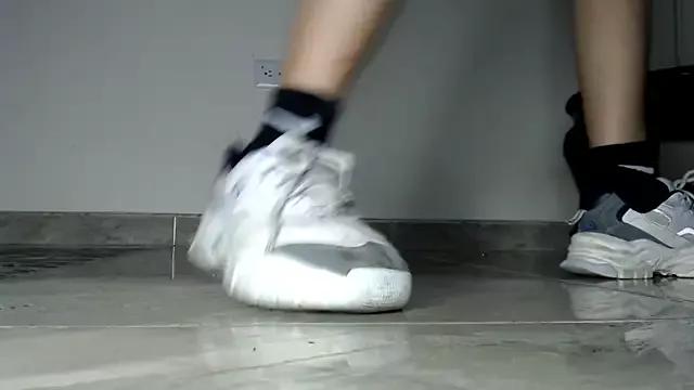 Check-out your craziest wishes with our pick of gaming cams models, featuring big knockers, round tails and tight twats.