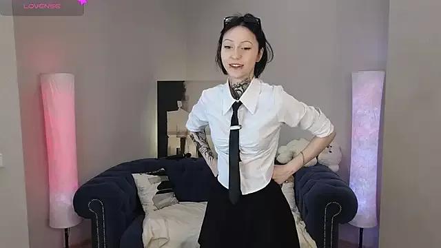 Melannyy_Portman from StripChat is Freechat