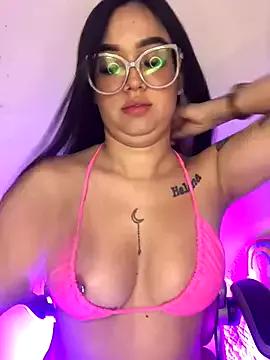 Check-out your craziest wishes with our pick of gaming cams models, featuring big knockers, round tails and tight twats.