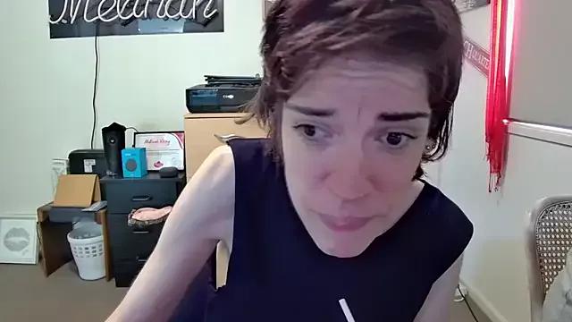 MelinahViking from StripChat is Freechat
