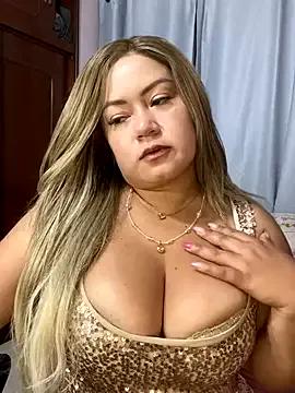 Check-out your craziest wishes with our pick of gaming cams models, featuring big knockers, round tails and tight twats.