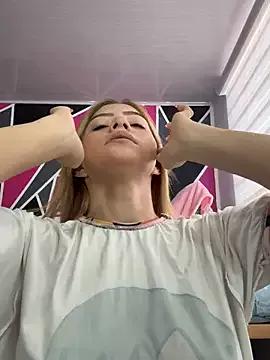 Check-out your craziest wishes with our pick of gaming cams models, featuring big knockers, round tails and tight twats.