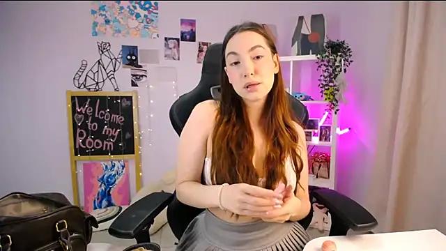 Check-out your craziest wishes with our pick of gaming cams models, featuring big knockers, round tails and tight twats.