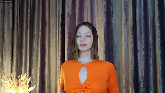MellegKellu from StripChat is Freechat