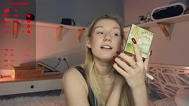 melody_pound from StripChat is Freechat