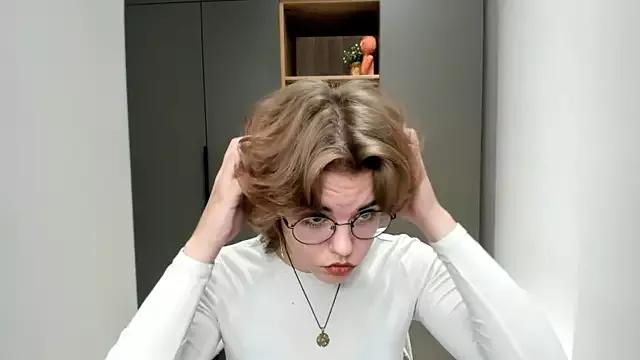 MelodyBaur from StripChat is Freechat
