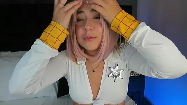 Check-out your craziest wishes with our pick of gaming cams models, featuring big knockers, round tails and tight twats.