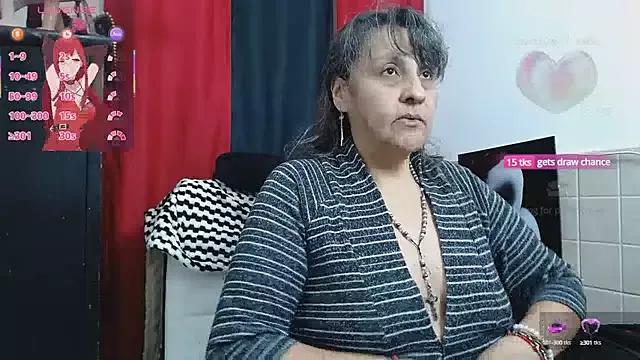 merlyna_goldens from StripChat is Freechat