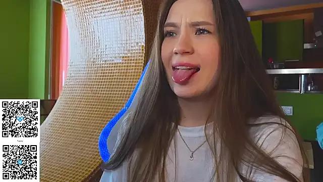 mia_here from StripChat is Freechat