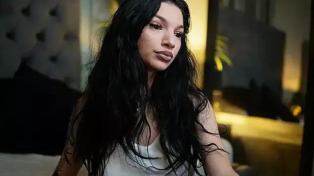 Check-out your craziest wishes with our pick of gaming cams models, featuring big knockers, round tails and tight twats.