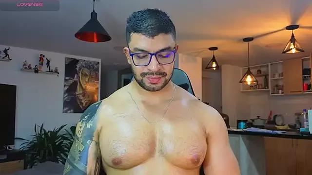 Michael_Diamond from StripChat is Freechat