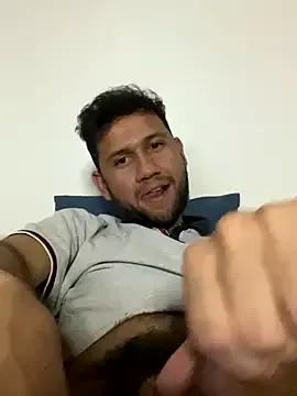 Michaell_Spinelly from StripChat is Freechat