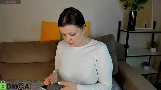 Michele_Greenn from StripChat is Freechat