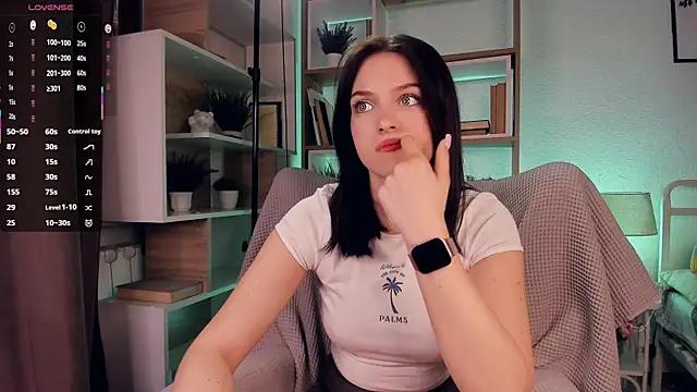 Check-out your craziest wishes with our pick of gaming cams models, featuring big knockers, round tails and tight twats.