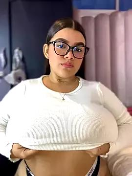 Check-out your craziest wishes with our pick of gaming cams models, featuring big knockers, round tails and tight twats.