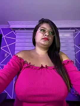 Check-out your craziest wishes with our pick of gaming cams models, featuring big knockers, round tails and tight twats.