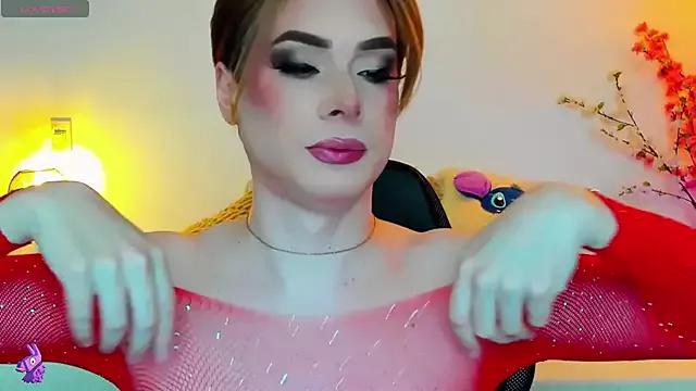 Check-out your craziest wishes with our pick of gaming cams models, featuring big knockers, round tails and tight twats.