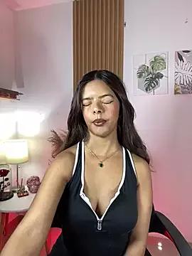 Photos of Milabrown_ from StripChat is Freechat