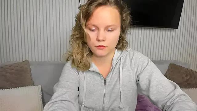 milalapka from StripChat is Freechat