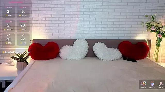 MilanaaStarr from StripChat is Freechat