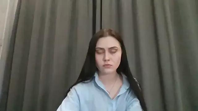 MilanaDayLi from StripChat is Freechat