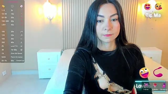 Check-out your craziest wishes with our pick of gaming cams models, featuring big knockers, round tails and tight twats.