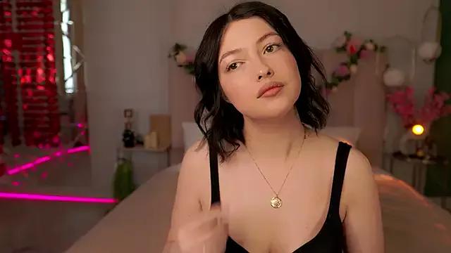 Miley_Smile from StripChat is Freechat