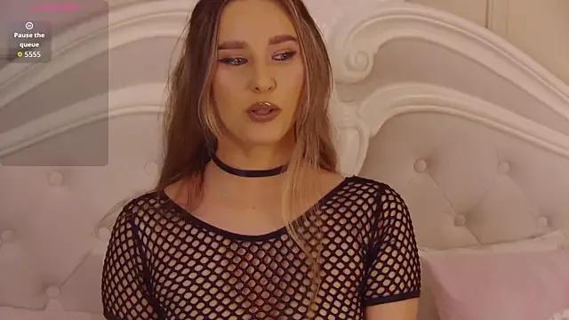 Check-out your craziest wishes with our pick of gaming cams models, featuring big knockers, round tails and tight twats.