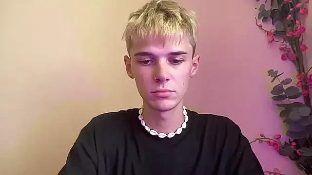 Milk_Guy from StripChat is Freechat