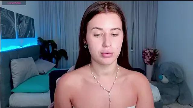 Check-out your craziest wishes with our pick of gaming cams models, featuring big knockers, round tails and tight twats.