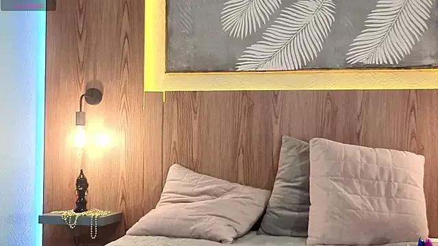 Check-out your craziest wishes with our pick of gaming cams models, featuring big knockers, round tails and tight twats.